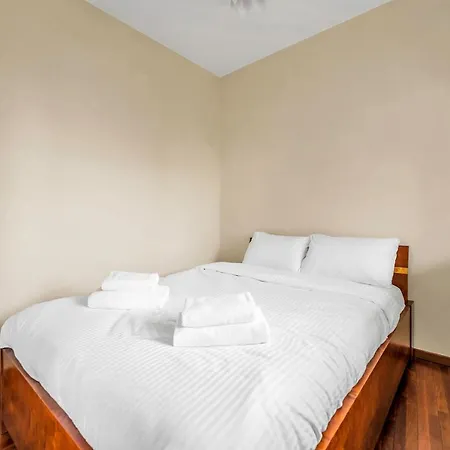 Malborska Metro Kondratowicza Apartmán